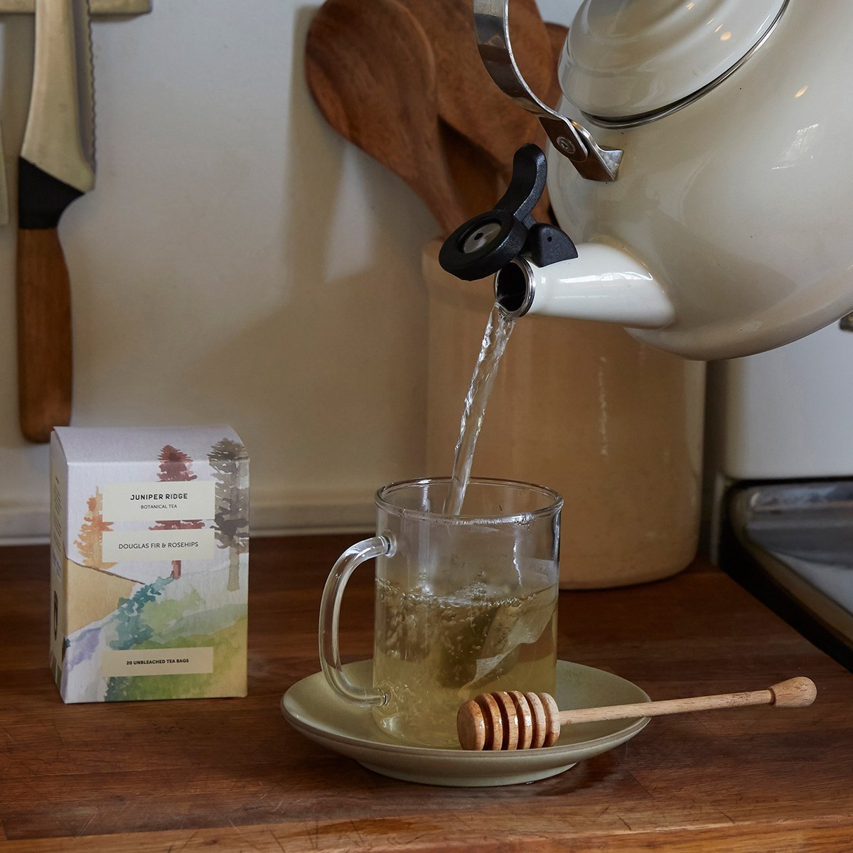 Douglas Fir + Rosehips Botanical Tea - IOSOI Skin Lab