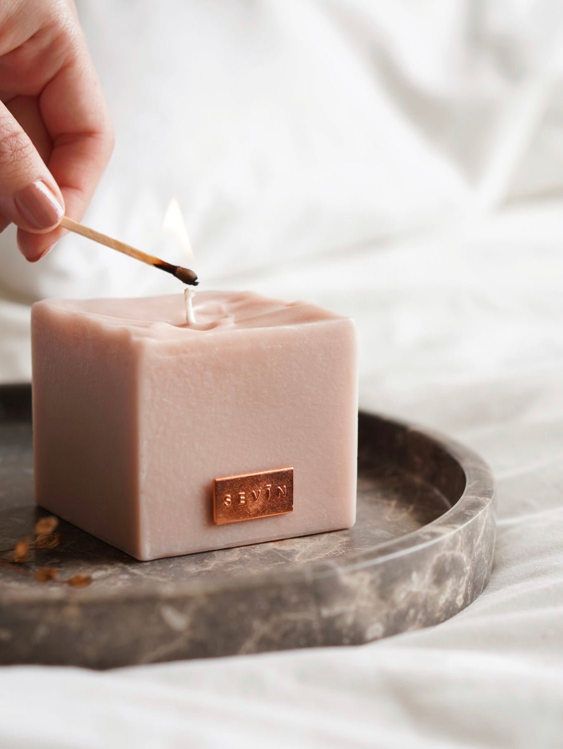 Sevin London 珊瑚粉香氛蠟燭 Coral Clay Scented Candle Small - IOSOI Skin Lab